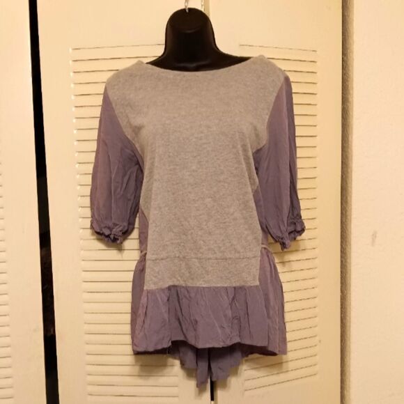 Luxurious Gray casual top- feels like raw silk - Picture 1 of 8